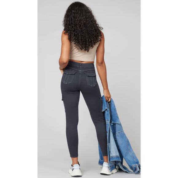 Spanx Pants Stretch Twill Cargo Jogger Pull On Size 1X Ankle Gray Slimming - Picture 3 of 10
